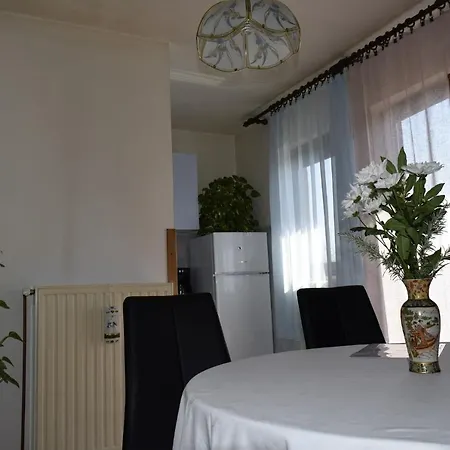 Manuela Apartman
